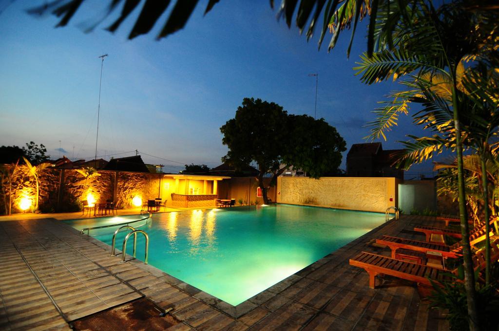 Aston Inn Rembang Exterior foto